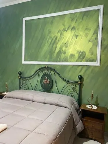 Casa Con Giardino A Roma, 2 Camere, Ideale Per Famiglie, 15 Minuti Dal Colosseo, 5 Minuti Da Mirti Rome