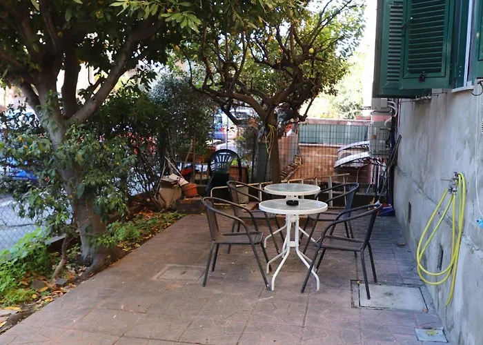 Casa Con Giardino A Roma, 2 Camere, Ideale Per Famiglie, 15 Minuti Dal Colosseo, 5 Minuti Da Mirti Appartement *