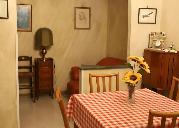 Appartement Casa Con Giardino A Roma, 2 Camere, Ideale Per Famiglie, 15 Minuti Dal Colosseo, 5 Minuti Da Mirti Rome